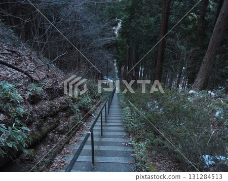 February: Hiking trails and scenery of Mt. Ishiwari (Tsuru City, Yamanashi Prefecture) February: Hiking trails and scenery of Mt. Ishiwari (Tsuru City, Yamanashi Prefecture) 131284513