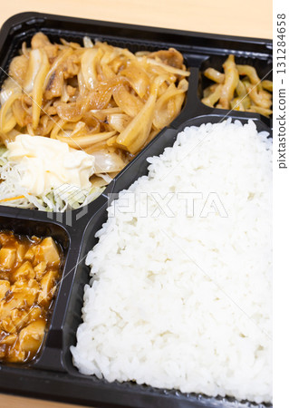 美味的豬肉薑烤午餐 美味的豬肉薑烤午餐 131284658