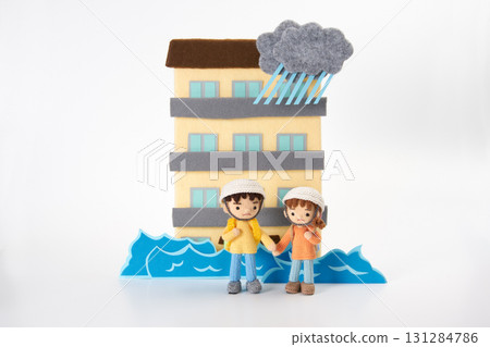 鉤針編織娃娃：自然災害與疏散 131284786