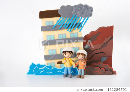 Amigurumi dolls: Natural disasters and evacuation 131284791