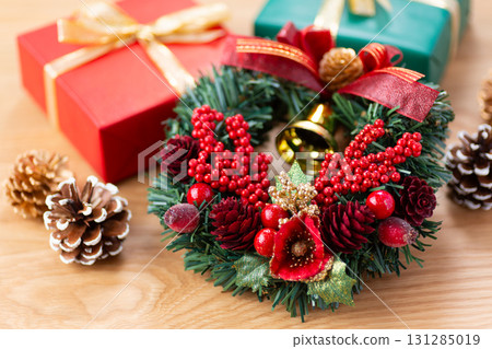 Christmas lease and gifts 131285019