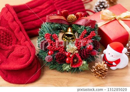 聖誕節租賃和禮品 131285020