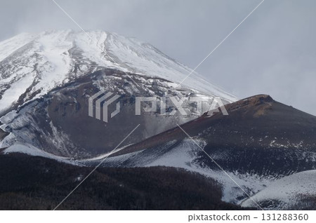 Mount Hoei Crater and World Heritage Site Mount Fuji 4 Mount Hoei Crater and World Heritage Site Mount Fuji 4 131288360