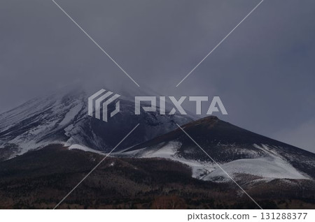 Mount Hoei Crater and World Heritage Site Mount Fuji 12 131288377