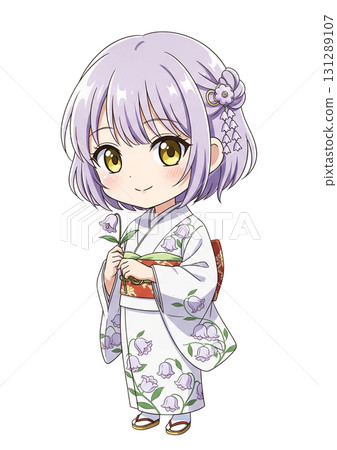 一位身穿和服、手持鈴蘭花和髮飾的微笑女子 131289107