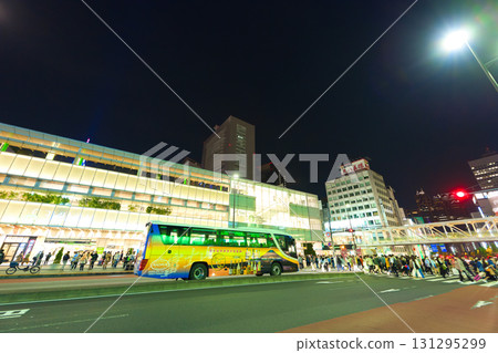 [Tokyo] Shinjuku Station at night in May 131295299