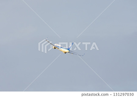 黃昏的羽田機場，飛機起飛，東京大田區 131297030