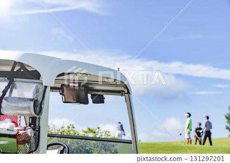 Golf cart and beautiful blue sky Golf cart and beautiful blue sky 131297201