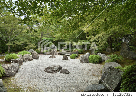 Shoren-in Temple Outskirts Shogunzuka Seiryuden Summer Garden (Yamashina Ward, Kyoto City) Shoren-in Temple Outskirts Shogunzuka Seiryuden Summer Garden (Yamashina Ward, Kyoto City) 131297323