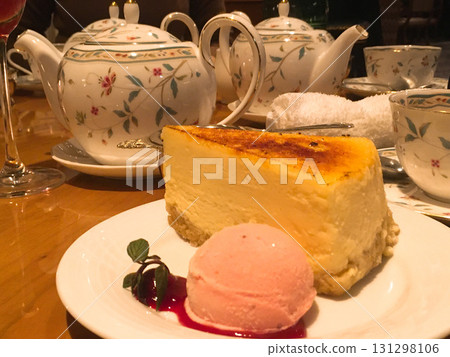 茶時間與芝士蛋糕 131298106