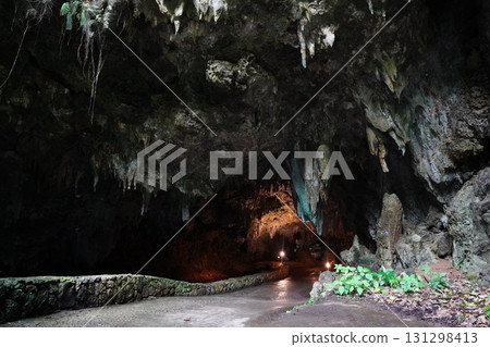 沖繩縣石垣島Sabichi石灰石洞穴 131298413