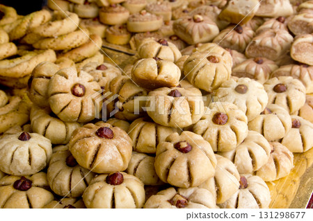 arab sweet pastries cakes stacked bakery arab sweet pastries cakes stacked bakery 131298677