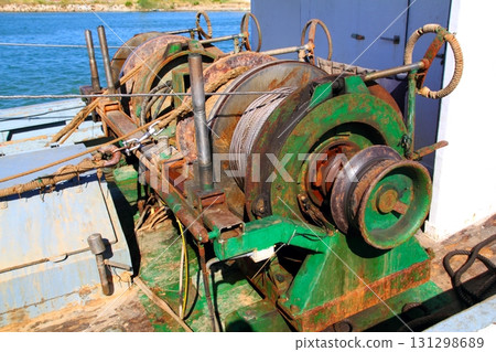 capstan winch of trawlerfishing boa capstan winch of trawlerfishing boa 131298689