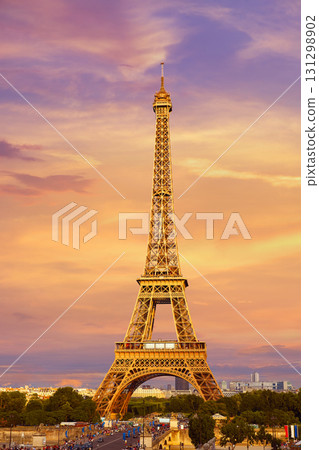 Eiffel tower at sunset Paris France Eiffel tower at sunset Paris France 131298902