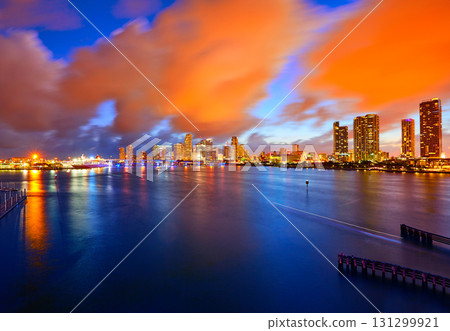 Miami downtown skyline sunset Florida US Miami downtown skyline sunset Florida US 131299921