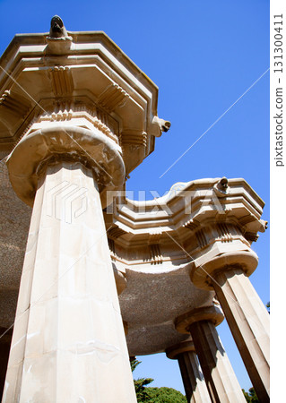 Hundred Columns Chamber Barcelona Park Guell 131300411