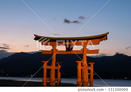 廣島縣宮島嚴島神社 131300909