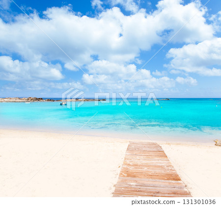 Els Pujols Formentera white sand turquoise beach 131301036