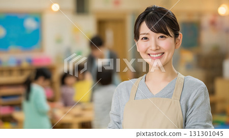 亞洲幼兒園老師的形象03 131301045