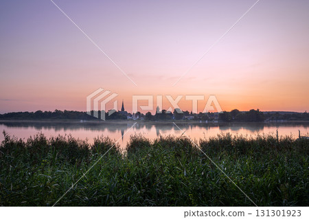 Sunrise, Havelland close to Potsdam, Brandenburg, Germany Sunrise, Havelland close to Potsdam, Brandenburg, Germany 131301923