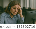 People who work in call centers and feel stressed 131302710