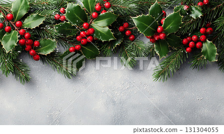 聖誕裝飾 — 冬青和紅色漿果框架背景 131304055