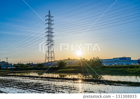 日出時遠眺小牧山城 日出時遠眺小牧山城 131308933