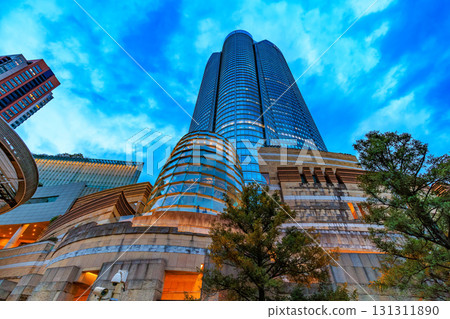 Tokyo, Minato Ward, Roppongi Hills evening view Tokyo, Minato Ward, Roppongi Hills evening view 131311890