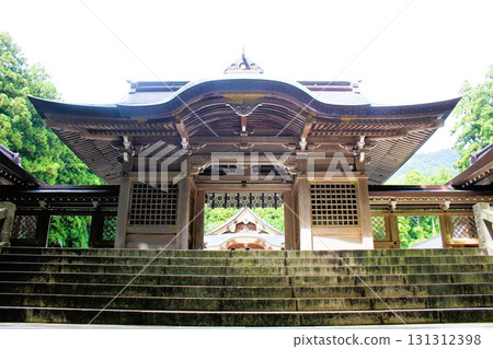 新潟縣越後一宮市彌彥神社水神門 131312398