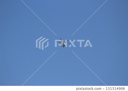 關西世博會藍天上的直升機 關西世博會藍天上的直升機 131314906