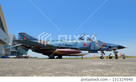 停機坪上的 RF-4E 幻影 II 偵察機 131324940