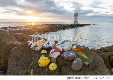 冰島漁村阿克拉內斯鎮和港口 131325047
