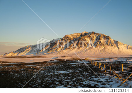 斯奈山半島冬日風光：雪山漁村，冰島壯麗景色 131325214