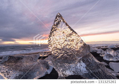 Diamond Beach, Iceland: A fantastical landscape of ice and black sand Diamond Beach, Iceland: A fantastical landscape of ice and black sand 131325261