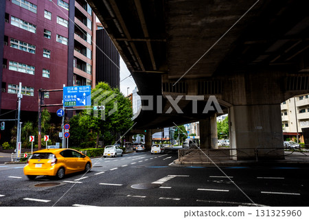 Traffic in the city center: Togoshi Route 2 Keihin and Metropolitan Expressway Route 2 Meguro Line, September 2025, b-2, high contrast Traffic in the city center: Togoshi Route 2 Keihin and Metropolitan Expressway Route 2 Meguro Line, September 2025, b-2, high contrast 131325960
