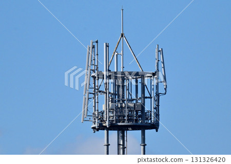 Communication image (radio tower: base station) 131326420