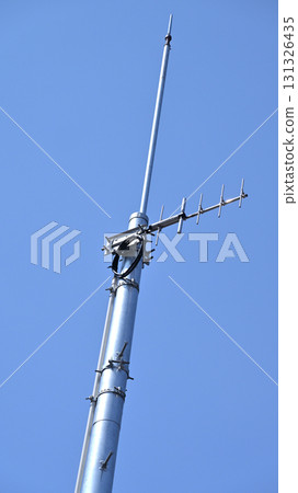 Communication image (radio tower: base station) 131326435