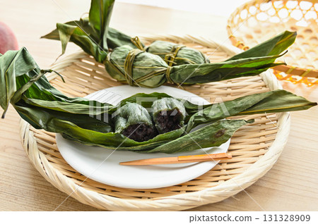 新潟特產:竹葉團子 新潟特產:竹葉團子 131328909