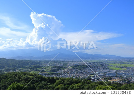從神奈川縣平塚市湘南台眺望秦野 從神奈川縣平塚市湘南台眺望秦野 131330488
