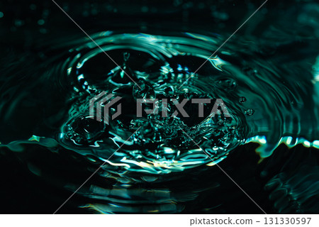 302.Macro photography of water drop splashes 302.Macro photography of water drop splashes 131330597