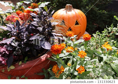 Halloween flower arrangements and pots 131330623