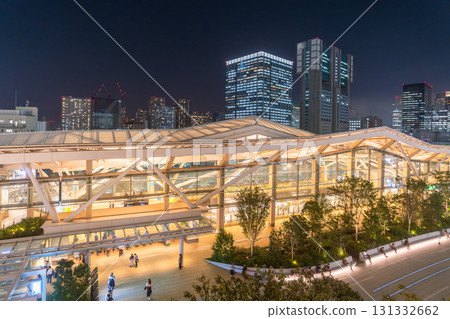 東京：高輪Gateway站與城市夜景 131332662