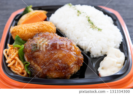 美味鐵板燒日式漢堡便當 美味鐵板燒日式漢堡便當 131334300
