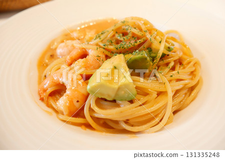 蝦子酪梨番茄奶油意麵 蝦子酪梨番茄奶油意麵 131335248