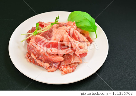 Seasoned beef belly meat for yakiniku 131335702