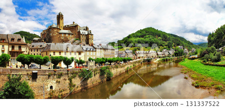 Estaing - one of the most beautiful picturesque villages in France. Aveyron department in the Occitanie region of Southern France Estaing - one of the most beautiful picturesque villages in France. Aveyron department in the Occitanie region of Southern France 131337522