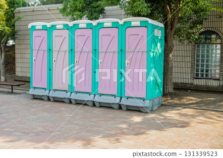 臨時廁所抵達活動現場 131339523