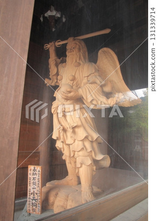 愛媛郡西條市石鎚神社口之宮本社的小天狗像 131339714