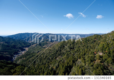 Shinshiro City, Aichi Prefecture_Scenery from the approach to Horaiji Temple 8_December 2024 131340165