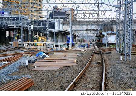 The new and old outbound lines of Kasukabe Station, platforms 3 and 4, are changing as the line is elevated. 131340222